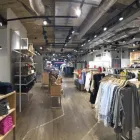 Entreprises 7 image BAYARD CO LTD WOMEN Textil/Bekleidung dans Berne BE