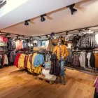 Entreprises 9 image BLUE TOMATO SHOP BASEL Textil/Bekleidung dans Basel BL