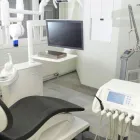 Immagine 2 azienda DR. MED. DENT. CLAUDE ANDREONI Ärzte in Zurich ZH