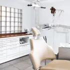Immagine 2 azienda DR. MED. DENT. JAN MUNZINGER Ärzte in Zurich ZH