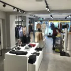Unternehmen 2 Bild HALLHUBER SHOP Textil/Bekleidung am Brig VS