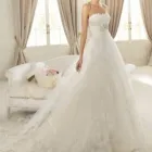 Unternehmen 17 Bild HOCHZEITS-TRÄUME EINES DER GRÖSSTEN FACHGESCHÄFTE FÜR BRAUT-, ABEND-UND HERRENMODE IN DER SCHWEIZ Textil/Bekleidung am Stans NW