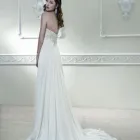 Unternehmen 25 Bild HOCHZEITS-TRÄUME EINES DER GRÖSSTEN FACHGESCHÄFTE FÜR BRAUT-, ABEND-UND HERRENMODE IN DER SCHWEIZ Textil/Bekleidung am Stans NW
