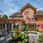 Immagine 12 azienda HOLZ100 SCHWEIZ AG Zimmerarbeiten, Holzbauarbeiten in Steinen SZ