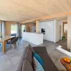 Immagine 20 azienda HOLZ100 SCHWEIZ AG Zimmerarbeiten, Holzbauarbeiten in Steinen SZ
