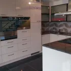 Unternehmen 5 Bild KÜMO INNENAUSBAU GMBH Tischlerarbeiten am Thun BE
