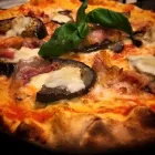 Unternehmen 1 Bild LOUNGE VITETTA Pizzerien am Brig VS