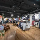 Unternehmen 6 Bild MAGASIN BLUE TOMATO LAUSANNE Textil/Bekleidung am Lausanne VD