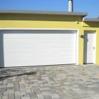 Unternehmen 1 Bild MEIERHOFER GARAGENTORE AG Türenbau am Pfungen ZH