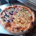 Unternehmen 13 Bild PIZZA PASTA E BASTA Pizzerien am Zweisimmen BE