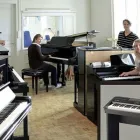 Unternehmen 1 Bild SCHEU PIANO-SERVICE Musikschulen, Gesangsschulen am Zurich ZH