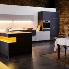 Unternehmen 25 Bild SCHMID AG KÜCHENBAU Tischlerarbeiten am Uetendorf BE