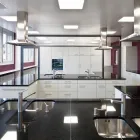 Unternehmen 18 Bild SCHMID AG KÜCHENBAU Tischlerarbeiten am Uetendorf BE