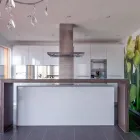 Unternehmen 21 Bild SCHMID AG KÜCHENBAU Tischlerarbeiten am Uetendorf BE