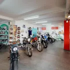 Unternehmen 1 Bild SWISSX BIKES Motorradhändler am Steinhausen ZG