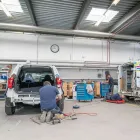 Entreprises 48 image WENGER CARROSSERIE / FAHRZEUGBAU Kfz-/Zweirad-Dienstleistungen dans Basel BL