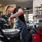 Unternehmen 3 Bild WILDBACHGARAGE AG Reifen Einzelhandel am Wetzikon Zh ZH