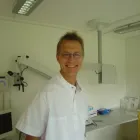 Immagine 3 azienda ZAHNARZTPRAXIS DR. MED. DR. MED. DENT. MARKUS HUWILER Ärzte in Spiez BE