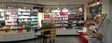 Immagine 1 azienda APOTHEKE DROGERIE SPIEZ AG Ärzte in Spiez BE