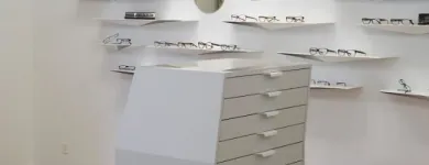 Unternehmen 3 Bild AUGENSTERN BRILLEN UND KONTAKTLINSEN Optiker am Zurich ZH