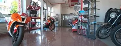 Immagine 1 azienda AUMO GARAGE AG Kfz-/Zweirad-Dienstleistungen in St. Gallen SG