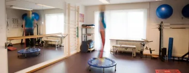 Unternehmen 2 Bild AYACHI MYMA PHYSIOTHERAPIE Ärzte am Zurich ZH