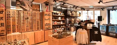 Immagine 10 azienda BLUE TOMATO SHOP LUZERN Textil/Bekleidung in Lucerne LU