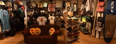 Immagine 3 azienda BLUE TOMATO SHOP LUZERN Textil/Bekleidung in Lucerne LU