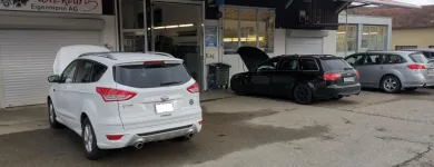 Immagine 1 azienda CARROSSERIE LUXENBURG EIGENMANN AG Kfz-/Zweirad-Dienstleistungen in Niederuzwil SG