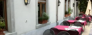 Unternehmen 8 Bild CASA TOLONE RISTORANTE - VINOTECA Weinkellereien am Lucerne LU