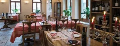 Unternehmen 2 Bild CASA TOLONE RISTORANTE - VINOTECA Weinkellereien am Lucerne LU
