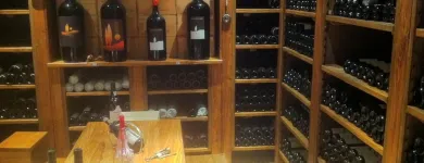 Unternehmen 4 Bild CASA TOLONE RISTORANTE - VINOTECA Weinkellereien am Lucerne LU