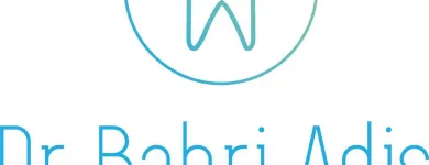 Unternehmen 2 Bild DR. BAHRI ADIS - ZAHNÄRZTE WETTINGEN Ärzte am Wettingen AG