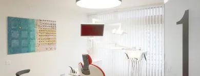 Immagine 13 azienda DR. MED. DENT. DANIELE FASCIGLIONE Ärzte in Breitenbach SO