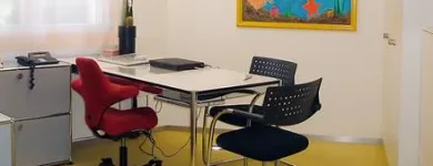 Unternehmen 1 Bild DR. MED. DENT. PIA DEPLAZES Ärzte am Cham ZG