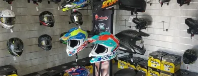 Immagine 12 azienda DUPASQUIER MOTOS Tischlerarbeiten in Sorens FR