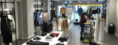 Immagine 2 azienda HALLHUBER SHOP Textil/Bekleidung in Brig VS