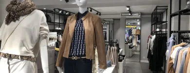 Immagine 3 azienda HALLHUBER SHOP Textil/Bekleidung in Brig VS
