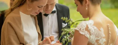 Immagine 4 azienda HOCHZEITSFOTOGRAF FOTOHAHN Tv/Hi-Fi/Film/Foto/Medien, Bespielt in Thun BE