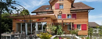 Immagine 12 azienda HOLZ100 SCHWEIZ AG Zimmerarbeiten, Holzbauarbeiten in Steinen SZ