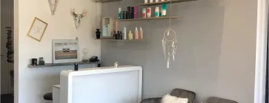 Immagine 2 azienda LE CONFIDENTIEL COIFFEUR Kosmetik/Körperpflege in Carouge GE