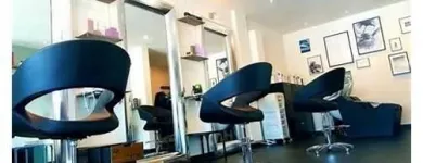 Immagine 8 azienda LE CONFIDENTIEL COIFFEUR Kosmetik/Körperpflege in Carouge GE