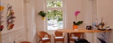 Immagine 2 azienda MEIHUAMED ZENTRUM Ärzte in Berne BE