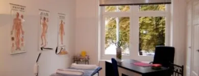 Immagine 3 azienda MEIHUAMED ZENTRUM Ärzte in Berne BE