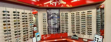 Immagine 4 azienda OPTICIENS LUGRIN Optiker in Genève GE