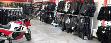 Unternehmen 6 Bild POLO MOTORRAD STORE HORGEN Textil/Bekleidung am Horgen ZH