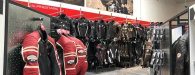 Unternehmen 7 Bild POLO MOTORRAD STORE HORGEN Textil/Bekleidung am Horgen ZH