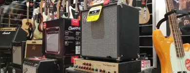 Unternehmen 1 Bild R&D SOUND DI CUZZOCREA Musikschulen, Gesangsschulen am Lugano TI