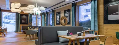 Unternehmen 51 Bild RADISSON BLU HOTEL REUSSEN, ANDERMATT Hotels am Andermatt UR