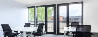 Entreprises 2 image REGUS - LUGANO, CASSARATE Immobilien-Makler dans Lugano TI
